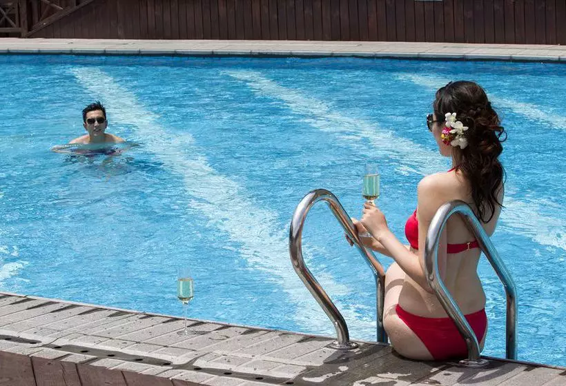 Отель Gluxe Hongqiao