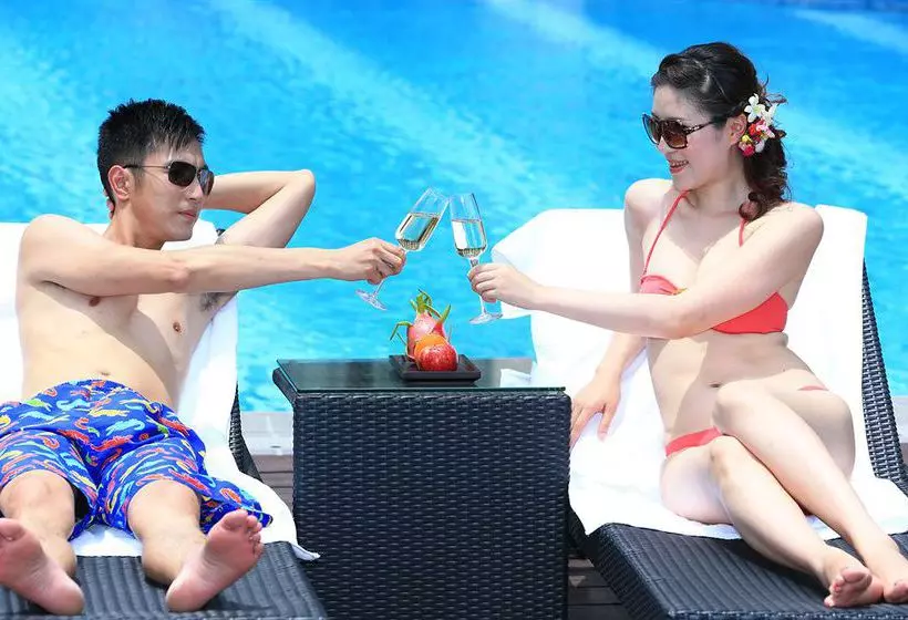 Отель Gluxe Hongqiao