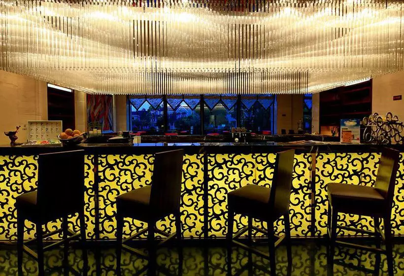 Отель Gluxe Hongqiao