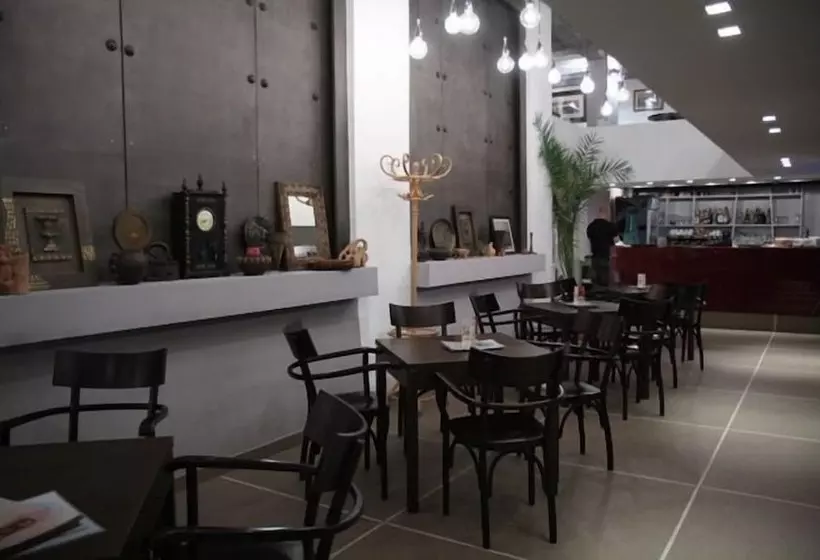 هتل Guesthouse Anja