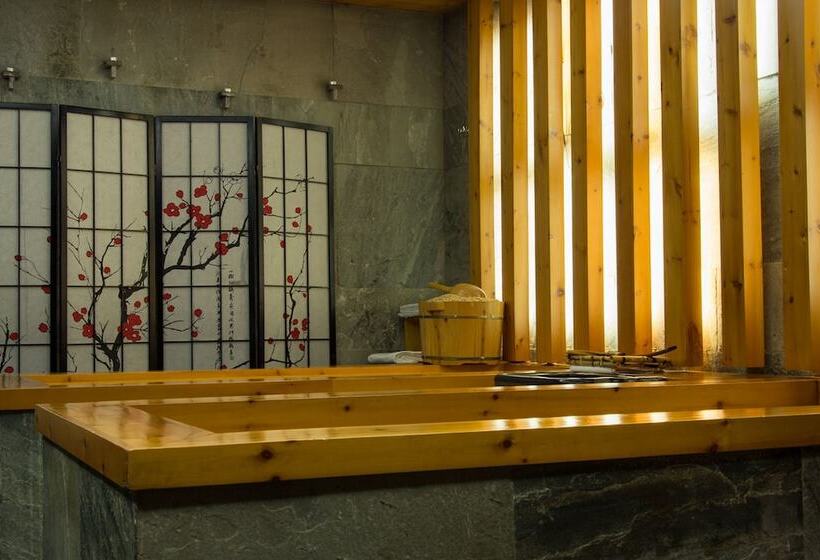 International Hotel Sayen