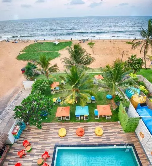 Отель J Negombo