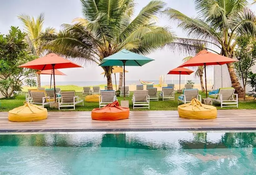 Отель J Negombo