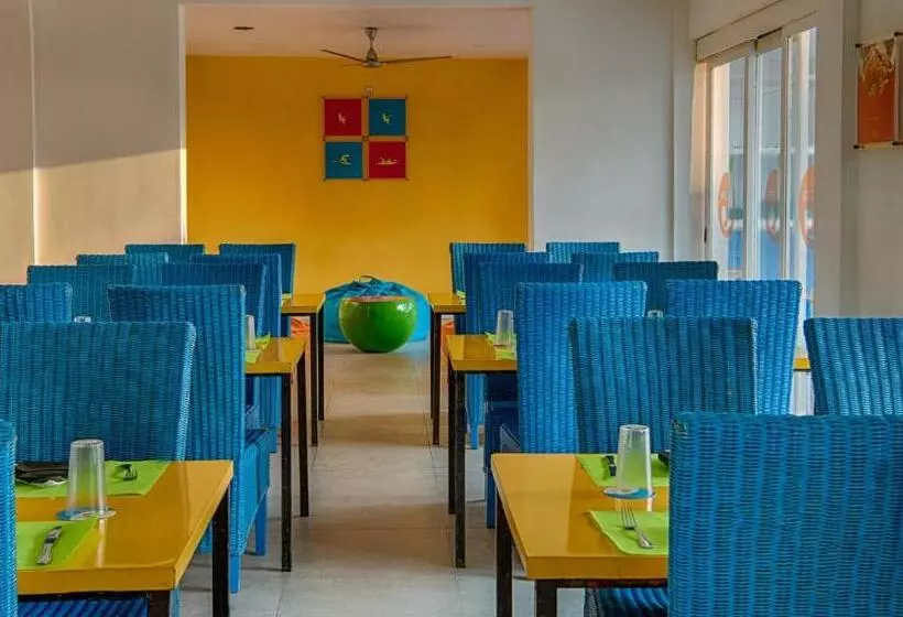 Отель J Negombo