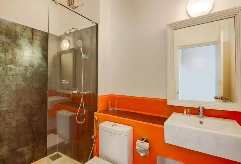 Отель J Negombo