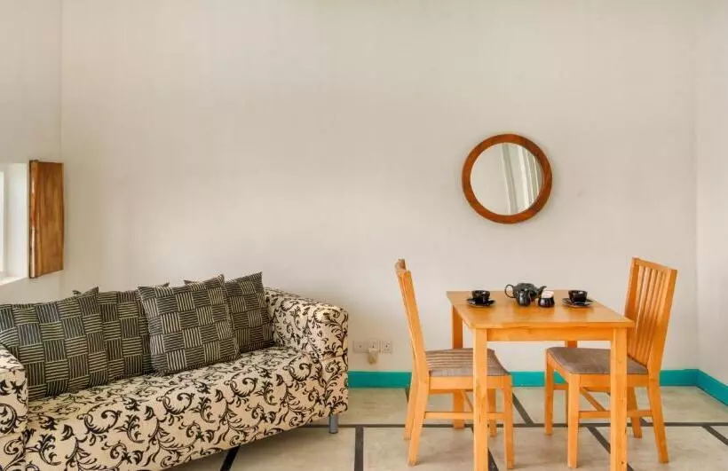 Отель J Negombo