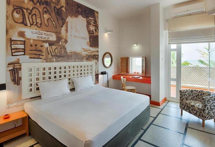 Отель J Negombo