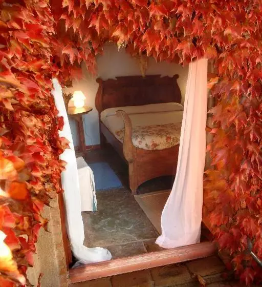 هتل La Plaça Madremanya