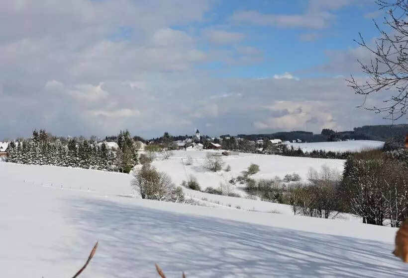 Отель Landhaus Eifelsicht