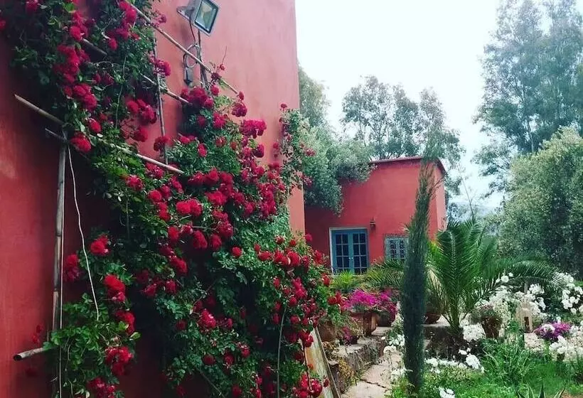 בית מלון כפרי Sel D Ailleurs, Atlas Mountain Retreat   Adults Only