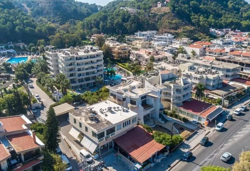 호텔 Poseidonia Apartments