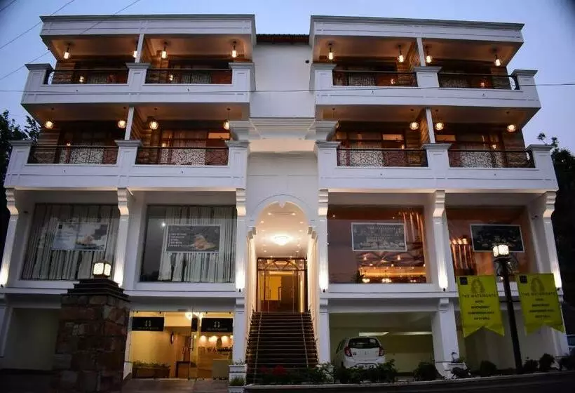 ホテル Aaroham The Watergate