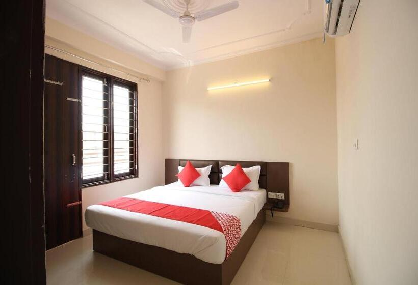 فندق Affy By Oyo Rooms