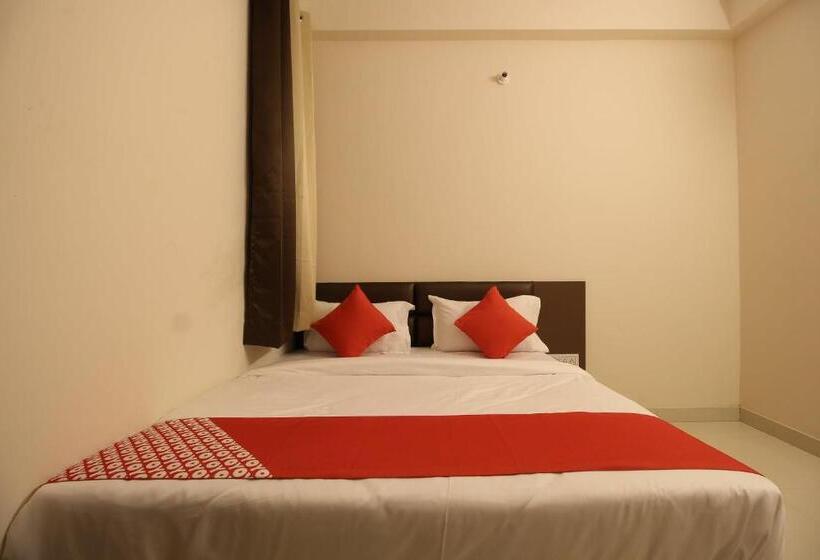 فندق Affy By Oyo Rooms