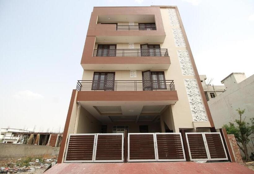 فندق Affy By Oyo Rooms