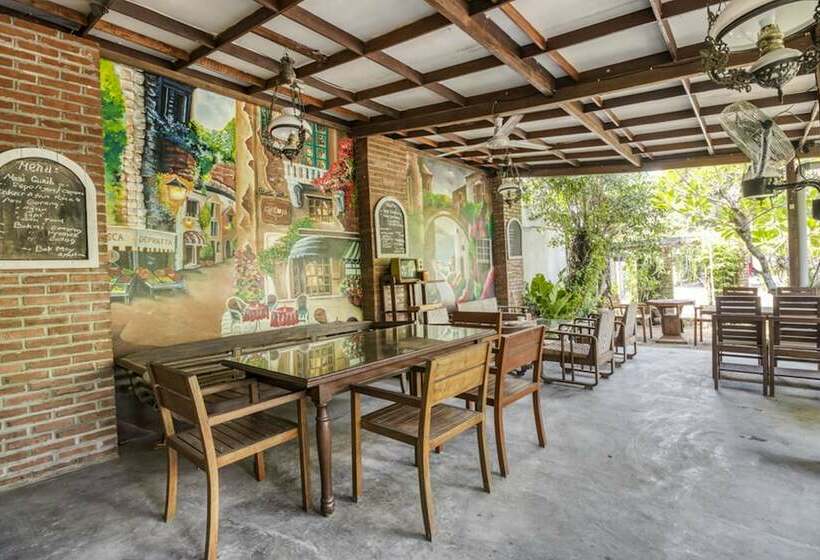 호텔 Reddoorz Hostel Near Adisucipto Airport Yogyakarta