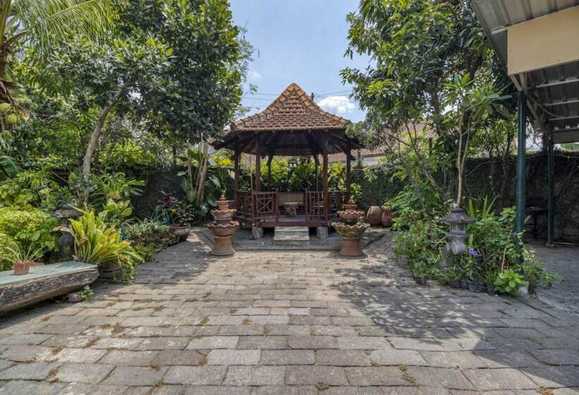 호텔 Reddoorz Hostel Near Adisucipto Airport Yogyakarta