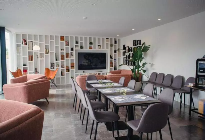 Majatalo A House In Estoril  Adults Only