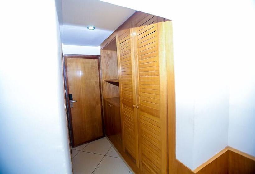 هتل Complexe Hôtelier Akparo