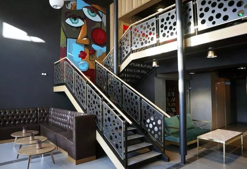 Otel Eidsvoll Express