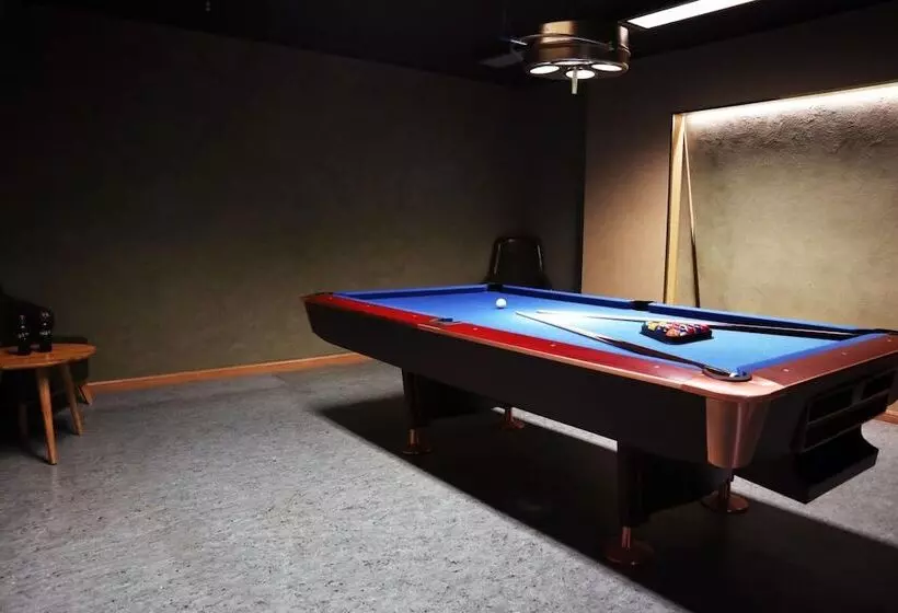 Otel Eidsvoll Express