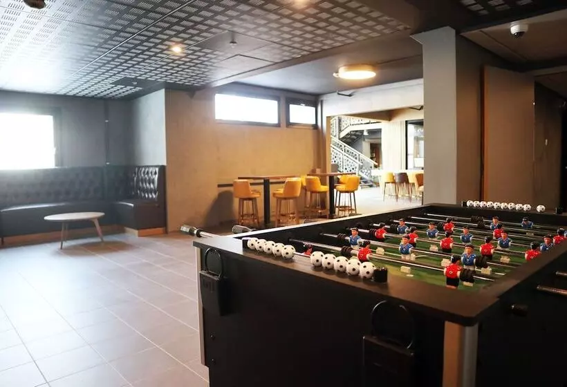 Otel Eidsvoll Express