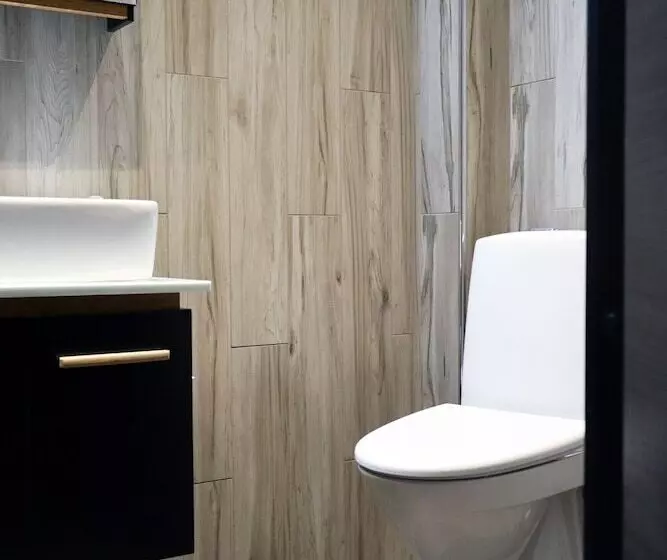 Otel Eidsvoll Express