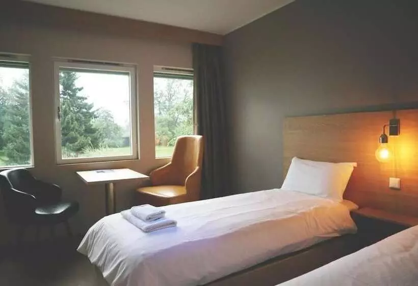 Otel Eidsvoll Express