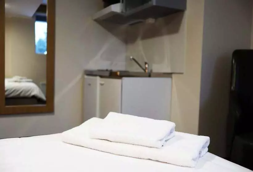 Otel Eidsvoll Express