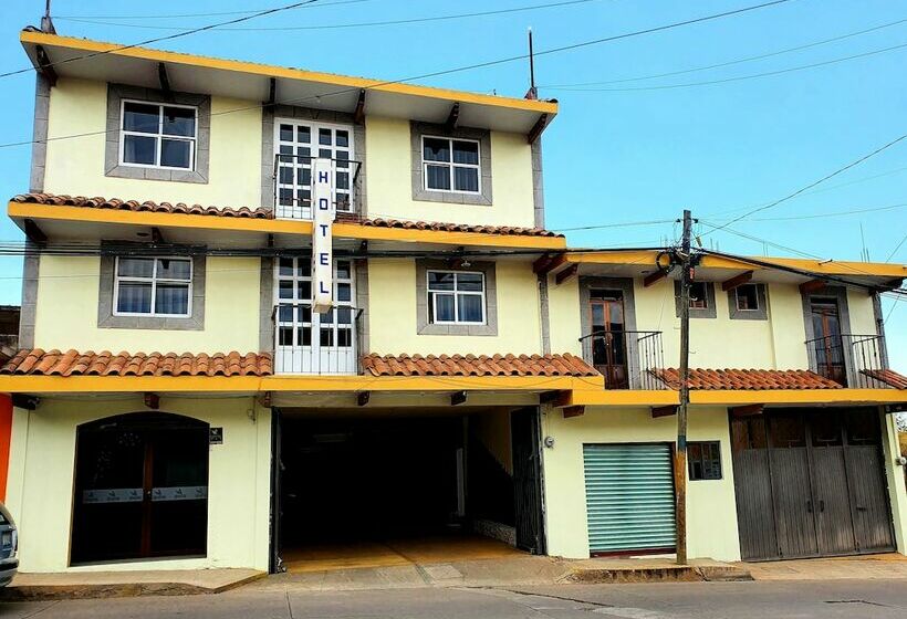 בית מלון כפרי Santa María