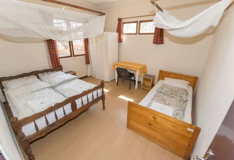 Lovasoa Cccc   Hostel