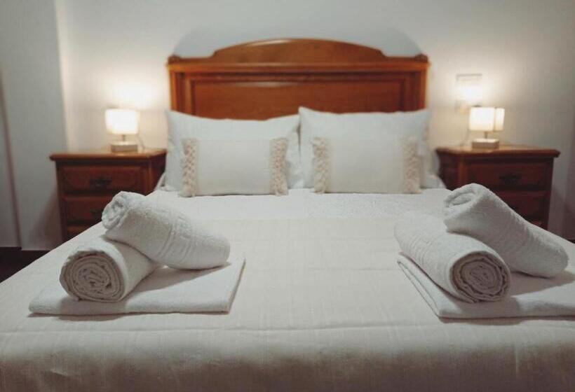 بنسيون Martínez Rooms Pilgrims