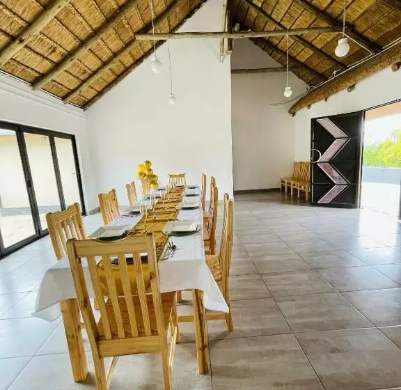 ホテル Hinterland Lodge