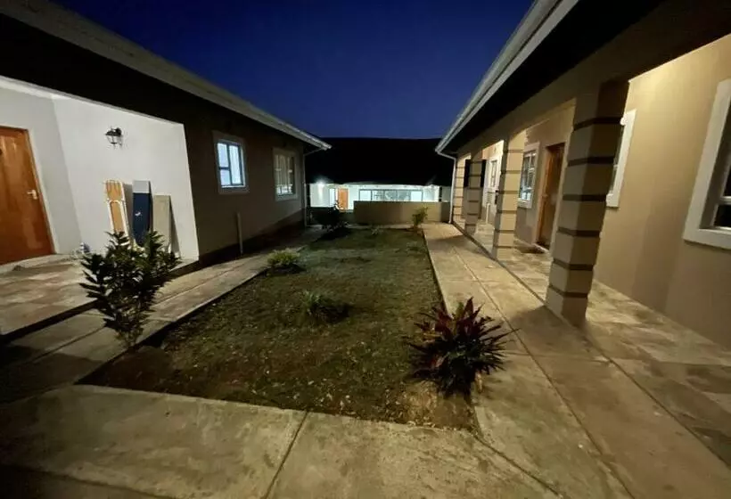 ホテル Hinterland Lodge