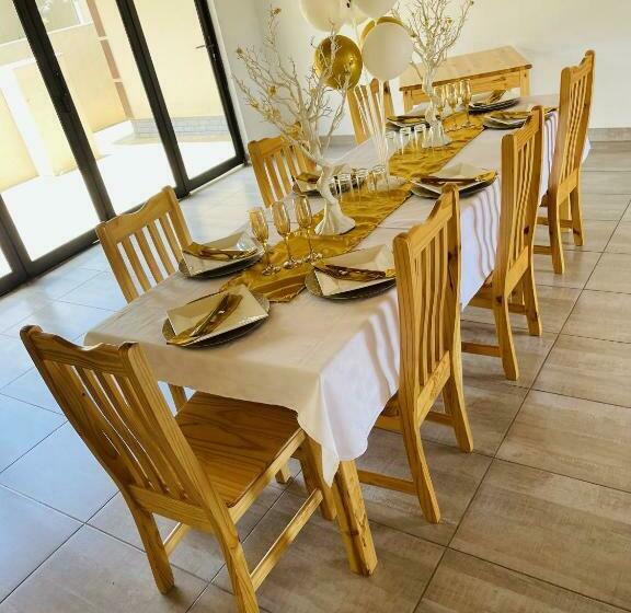 فندق Hinterland Lodge