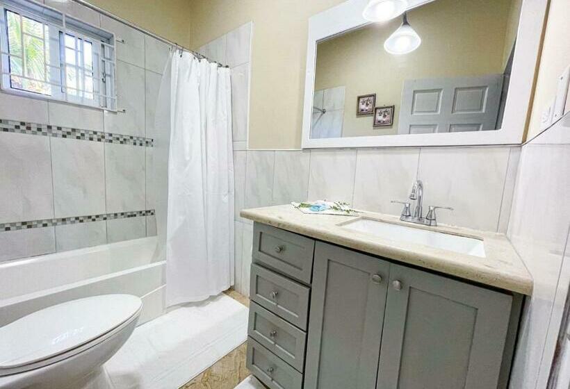 펜션 Red Hassell Manor