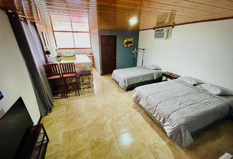 민박 Gufo Rooms , Apartahotel , La Fortuna Volcan Arenal