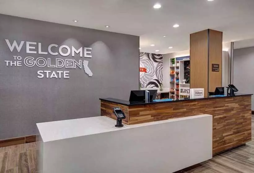 Hotelli Hampton Inn & Suites Ontario Rancho Cucamonga