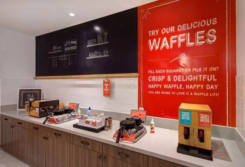 Hotelli Hampton Inn & Suites Ontario Rancho Cucamonga