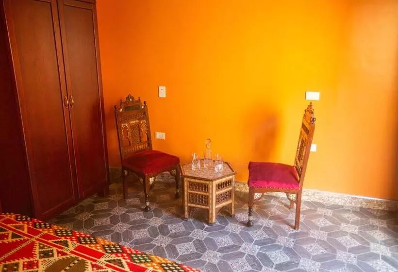 تختخواب و صبحانه Gamaleya Boutique