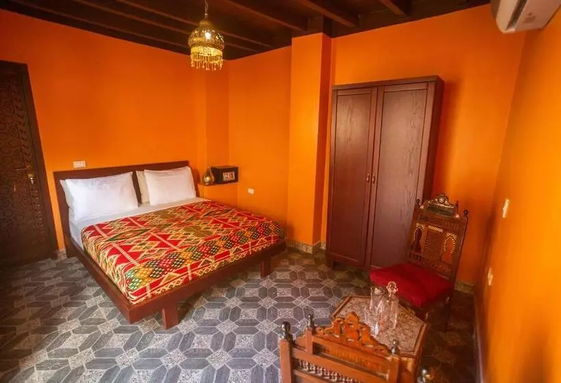 تختخواب و صبحانه Gamaleya Boutique