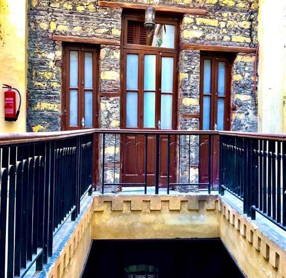 تختخواب و صبحانه Gamaleya Boutique