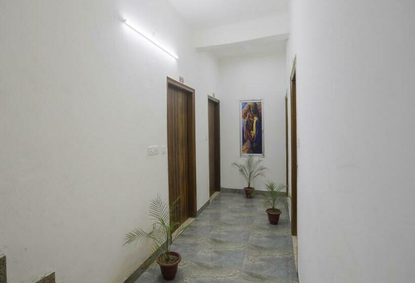 Hotel Collection O 85164  Sankalp