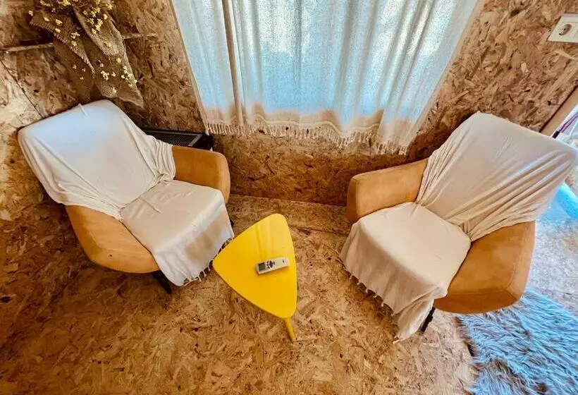 هتل Dominic Home