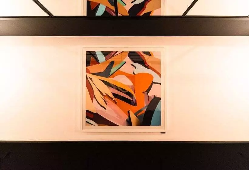 هتل The Dean Galway