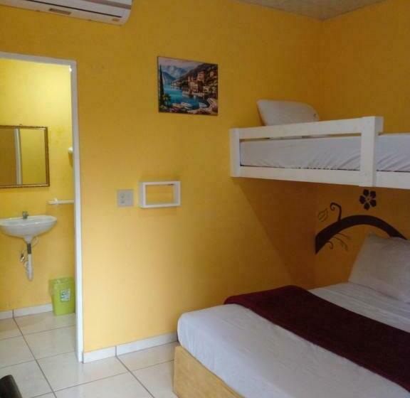 بنسيون Cabañas Martina Surf Playa Guanico