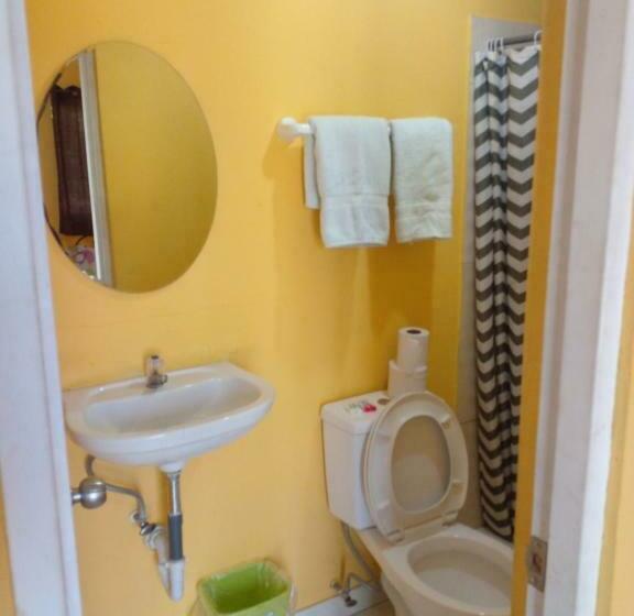 بنسيون Cabañas Martina Surf Playa Guanico