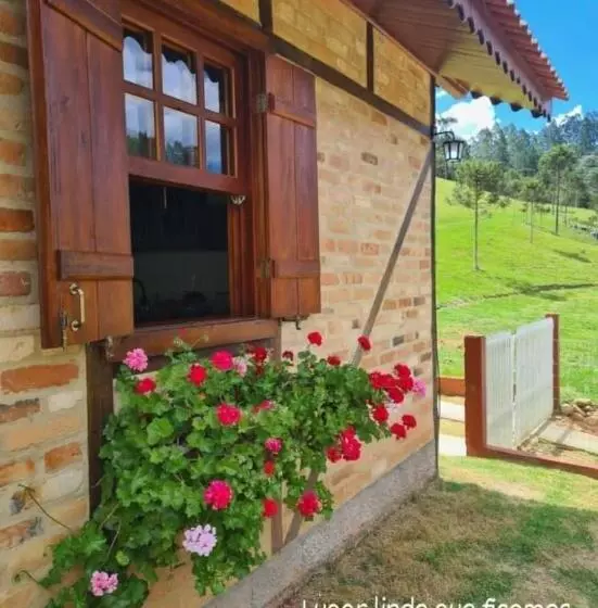 ペンション Caminhos Da Serra Do Tabuleiro   Chalé Das árvores