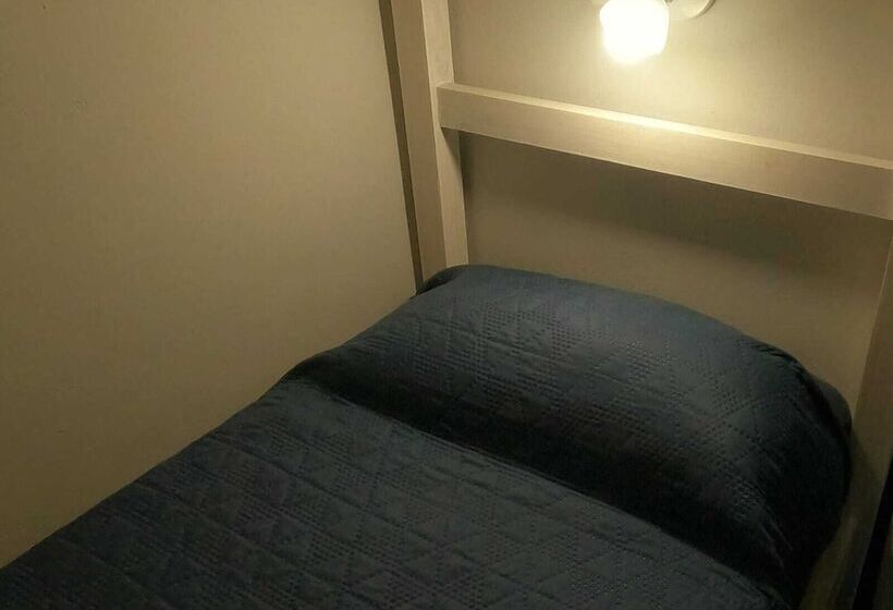 פנסיון Hostel La Casa De Li   En