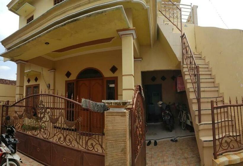 Pensione Rumah Kos Qia Syariah